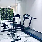 Dday Luxury By D-eco Wellness Centre โรงแรม