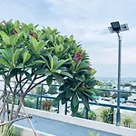 Dday Luxury By D-eco Wellness Centre โรงแรม Pattaya