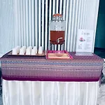 Dday Luxury By D-eco Wellness Centre