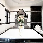 Wonderland Amethyst 5 Bedroom Luxury Holiday home
