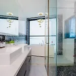 Wonderland Sapphire 8 Bedroom Luxury Holiday home
