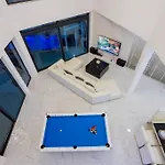 Wonderland Sapphire 8 Bedroom Luxury Pattaya