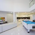 Wonderland Sapphire 8 Bedroom Luxury Pattaya