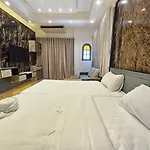 M&M Rooftop Pattaya