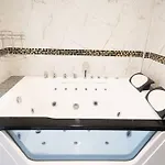 Wonderland Amethyst 5 Bedroom Luxury วันหยุดที่บ้าน *
