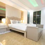 Wonderland Amethyst 5 Bedroom Luxury Holiday home