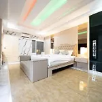 Wonderland Amethyst 5 Bedroom Luxury วันหยุดที่บ้าน *