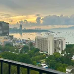 อพาร์ทเม้น Centric Sunset