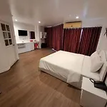 Hotel Arawana Express North 3*