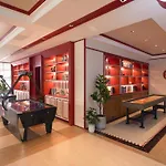 โรงแรมเอ-วัน เดอะ รอยัล ครูส พัทยา (SHA Extra Plus)