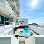 โรงแรม 秘狗nova Pattaya