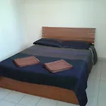 Key Bar And Guest House