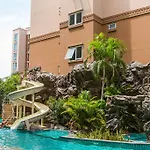 Atlantis Jomtien อพาร์ทเม้น