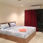 I Rovers Guest house