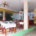 Oyo 1065 Greenery House