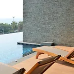 Everyday Beachfront Stylish Luxury Jomtien *