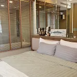 อพาร์ทเม้น Everyday Beachfront Stylish Luxury Jomtien Pattaya