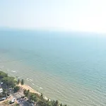 Everyday Beachfront Stylish Luxury Jomtien Pattaya