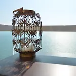 อพาร์ทเม้น Everyday Beachfront Stylish Luxury Jomtien Pattaya