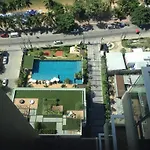 Everyday Beachfront Stylish Luxury Jomtien อพาร์ทเม้น *
