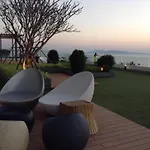 Everyday Beachfront Stylish Luxury Jomtien อพาร์ทเม้น *