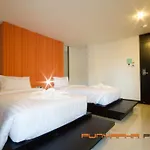 Punyapha Place โรงแรม