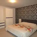 1 Bedroom Near Wong Amat Beach For Rent 103