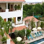 Sansuk Gay Sauna And Guesthouse