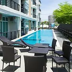 ดิ โอเชี่ยน เพิร์ล Pattaya