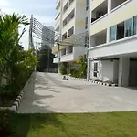 Ad Condominium
