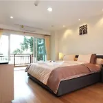 Emerald Palace, Pattaya