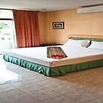 โรงแรม Fnb 2*