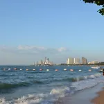 Luxury Seaview Studio In Central Pattaya