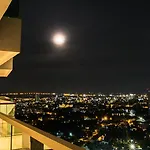 Wong Amat Tower By Peter Pattaya