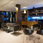โรงแรม Place Serviced 3*