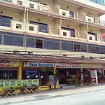 Mr. Mac's Hotel 2*