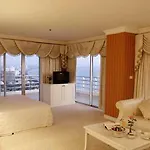 Adriatic Palace โรงแรม 5*