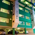 Wiz Hotel 3*