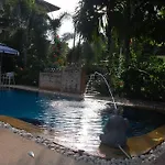 Sirikarn & Luxury Hotel