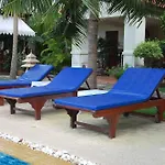 Sirikarn & Luxury 3*