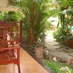Sirikarn & Luxury Hotel