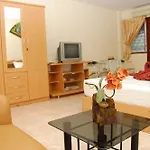Sirikarn & Luxury โรงแรม 3*