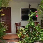 Sirikarn & Luxury Hotel