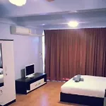Oyo 963 Sunshine 2* Pattaya