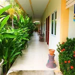 Lotusland 3*