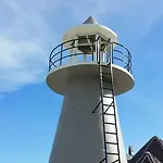 Lighthouse Hotel 2*