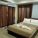 Lighthouse Hotel 2*