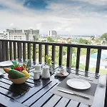 Golden Tulip Essential 4*