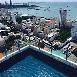 Sea View Rooftop Pool Apartment