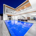 Villa Davinci Pool Pattaya